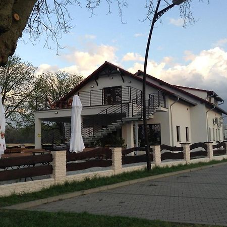 Pod Kotwica Bed & Breakfast Nowa Sol Exterior foto