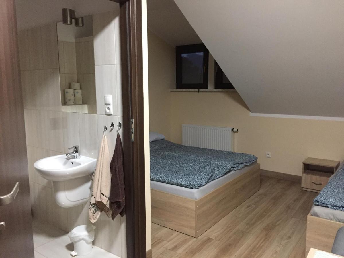 Pod Kotwica Bed & Breakfast Nowa Sol Exterior foto